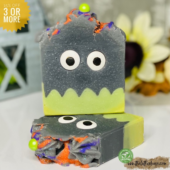 THE LATHER BARN Other - Cocoa Mint MonsterEO Goat Milk & Cream Lather